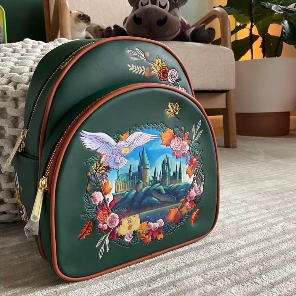 Harry Potter Hogwarts Wreath Mini Backpack